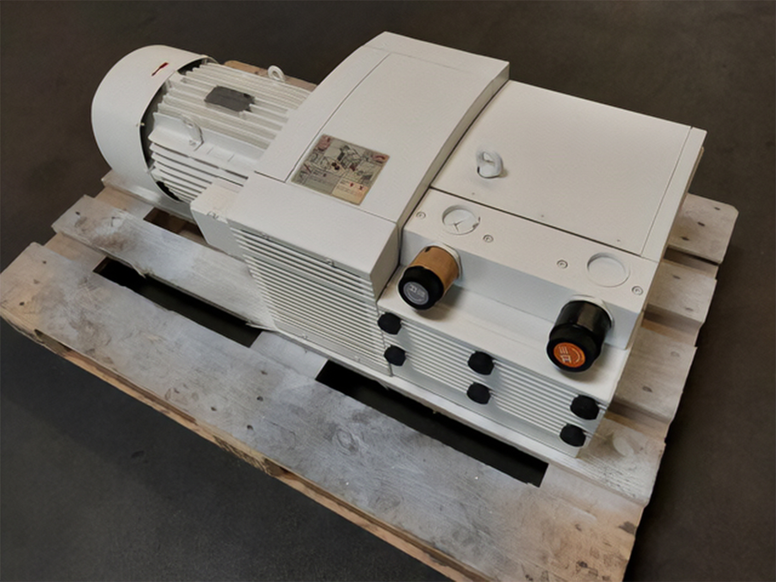Becker-DVT-3.100-Generaluberholt-Bild-1