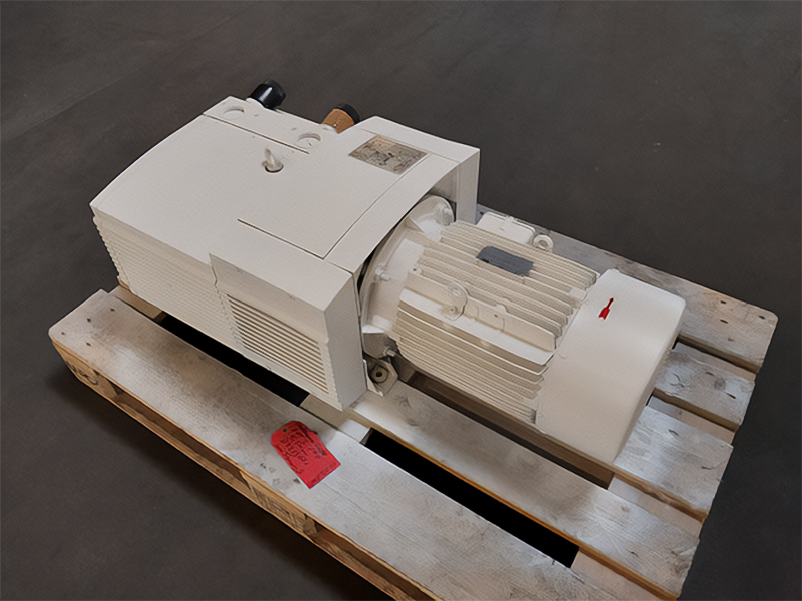 Becker-DVT-3.100-Generaluberholt-Bild-2